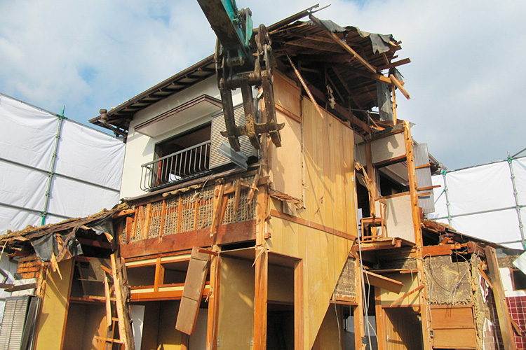 解体作業・内装工事